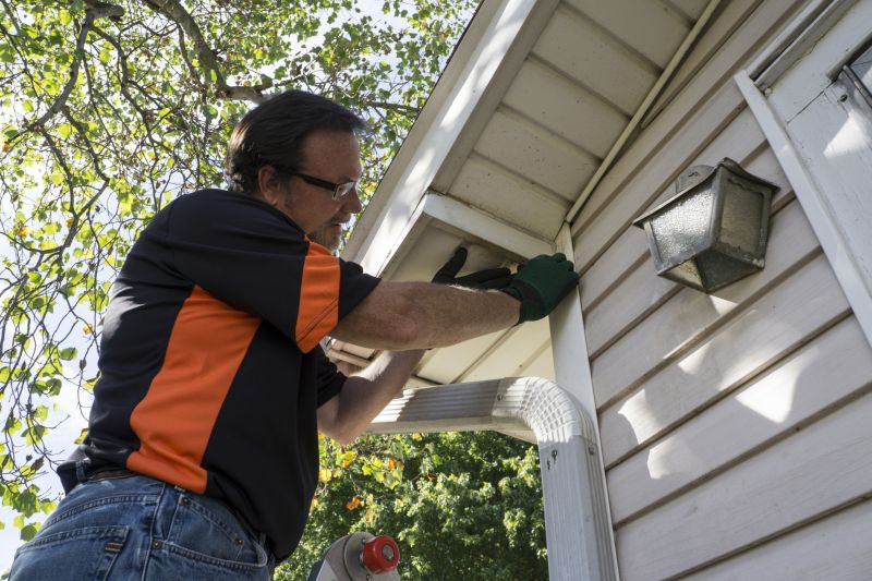 Expert Vinyl Siding Repair